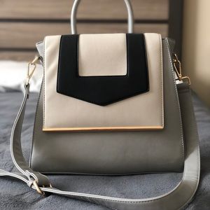 Square crossbody purse